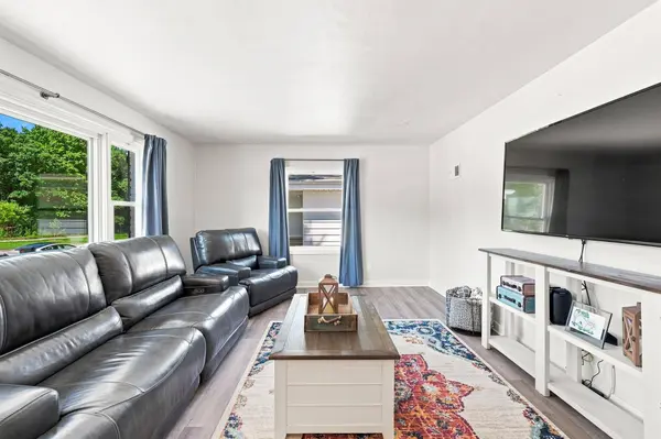 3430 N Mayfair Rd, Wauwatosa, WI 53222