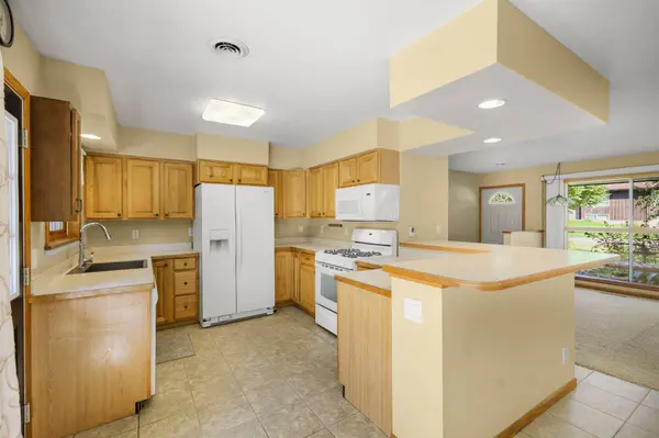 5805 Yorkshire Rd, Madison, WI 53711