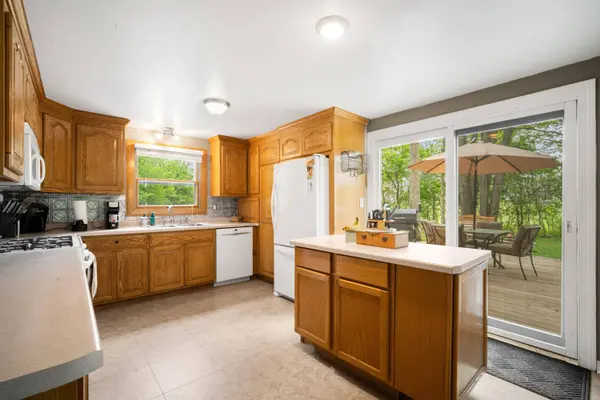 3765 Maplewood Ct, Richfield, WI 53033