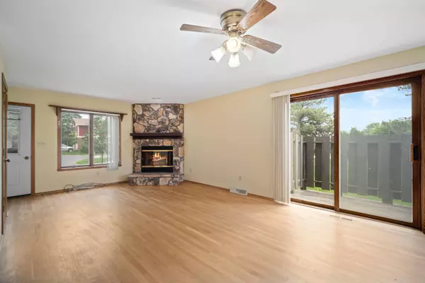 W144N4809 Stone Dr, Menomonee Falls, WI 53051