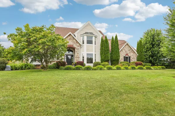 1175 Aspen Ct, Grafton, WI 53024