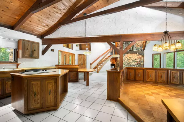 W282S3580 Ringneck Ct, Genesee, WI 53189