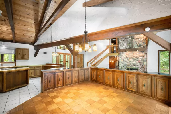 W282S3580 Ringneck Ct, Genesee, WI 53189