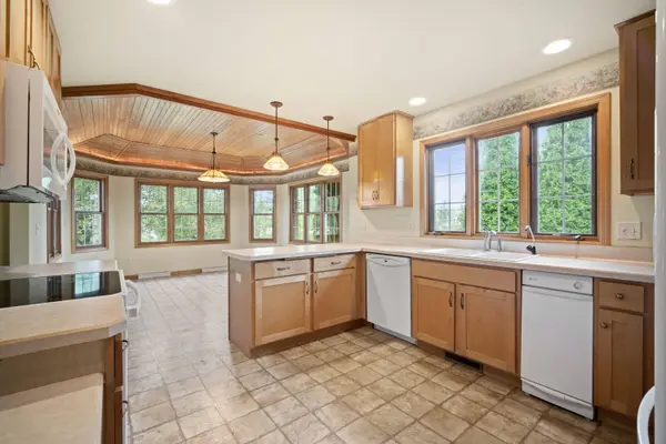 7195 Susan Dr, Barton, WI 53090