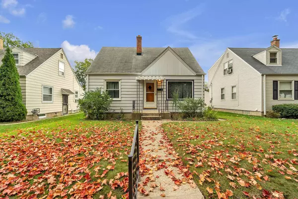 3608 N 98th St, Milwaukee, WI 53222