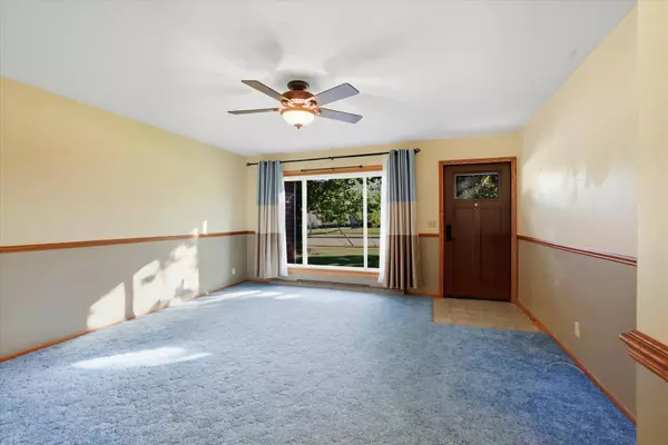 1320 Brooklane Dr, Kewaskum, WI 53040