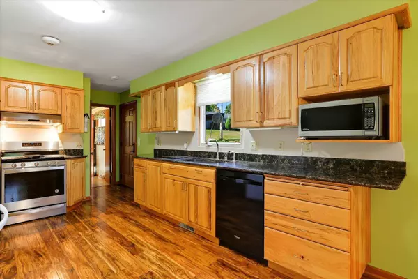 1320 Brooklane Dr, Kewaskum, WI 53040