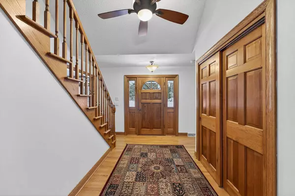 1717 Ernst Dr, Hartford, WI 53027