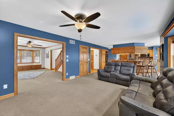 1717 Ernst Dr, Hartford, WI 53027