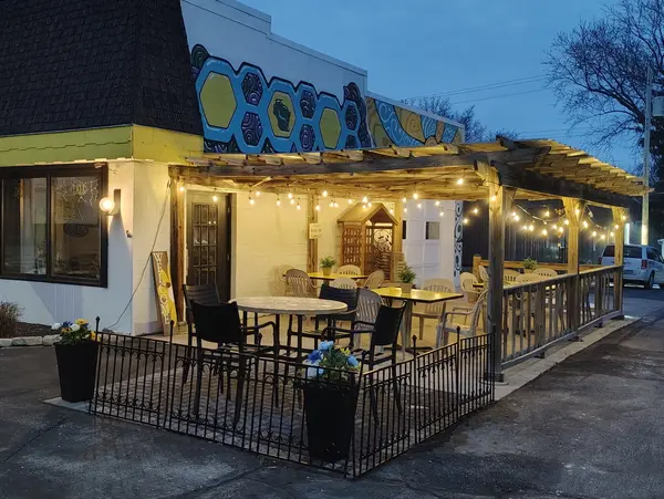 403 S Main St, West Bend, WI 53095-3933