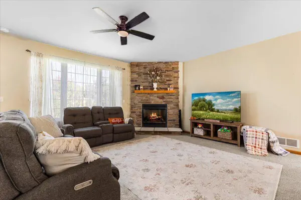 N174W20270 Raymond Rd, Jackson, WI 53037