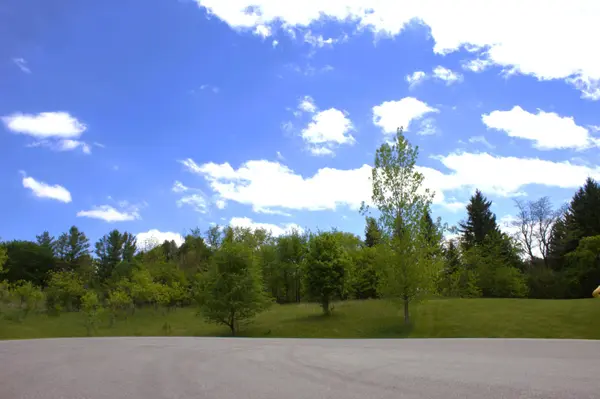 Lt5 S Manor Ct, Germantown, WI 53022