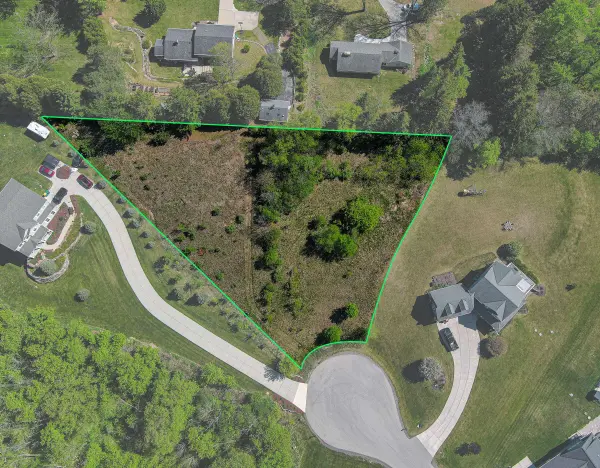 Lt5 S Manor Ct, Germantown, WI 53022