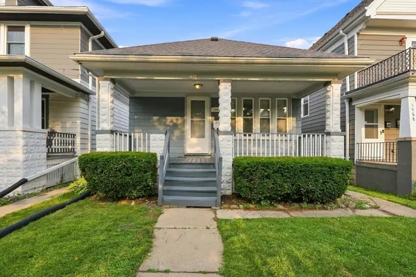 1564 S 77th St, West Allis, WI 53214