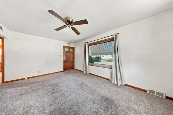 3763 S 20th Pl, Milwaukee, WI 53221