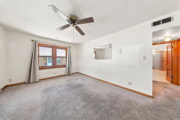 3763 S 20th Pl, Milwaukee, WI 53221