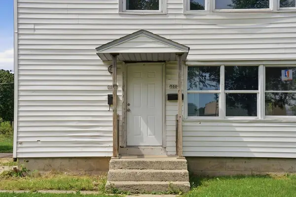 5009 N 46th 5011 St, Milwaukee, WI 53218