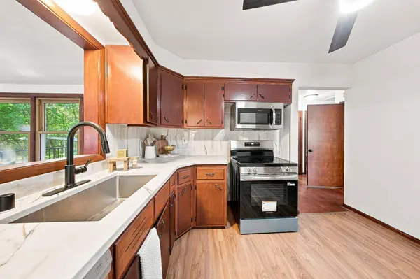 8722 N 52nd St, Brown Deer, WI 53223