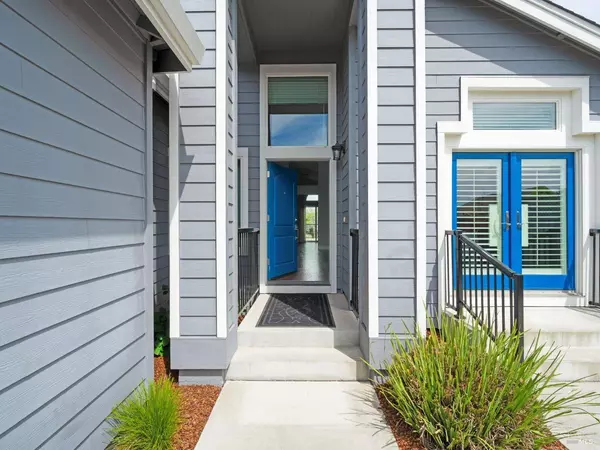 1841 Vermillion WAY, Santa Rosa, CA 95403