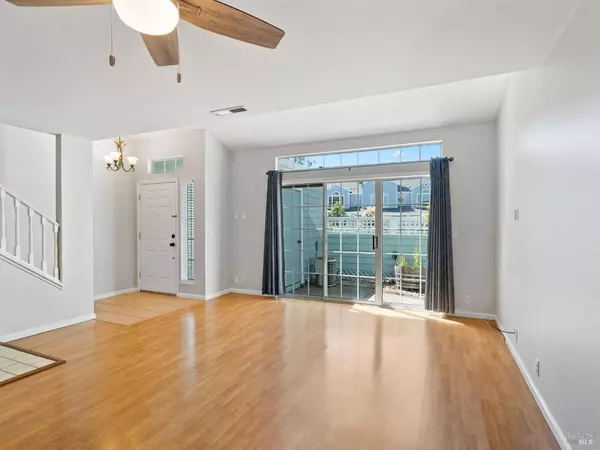 703 W Jasmine CIR, Santa Rosa, CA 95407