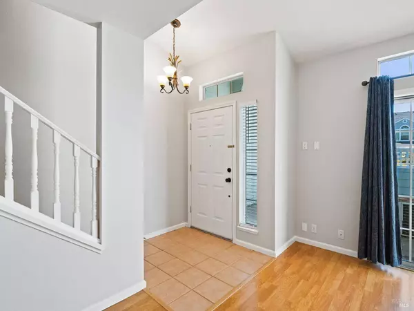 703 W Jasmine CIR, Santa Rosa, CA 95407