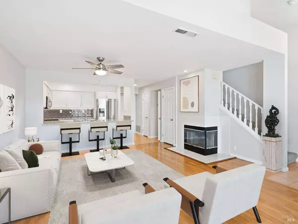 703 W Jasmine CIR, Santa Rosa, CA 95407