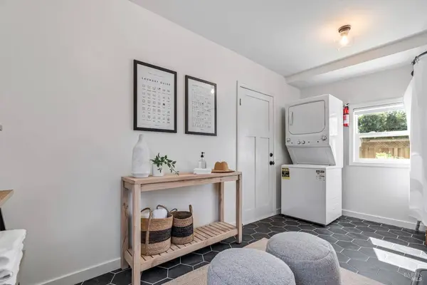 732 Church ST, Santa Rosa, CA 95405