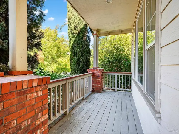 5794 Owl Hill AVE, Santa Rosa, CA 95409