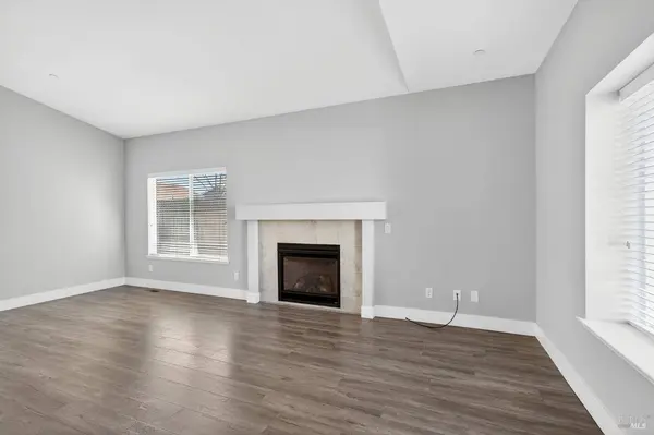 1932 Camino Del Prado, Santa Rosa, CA 95403