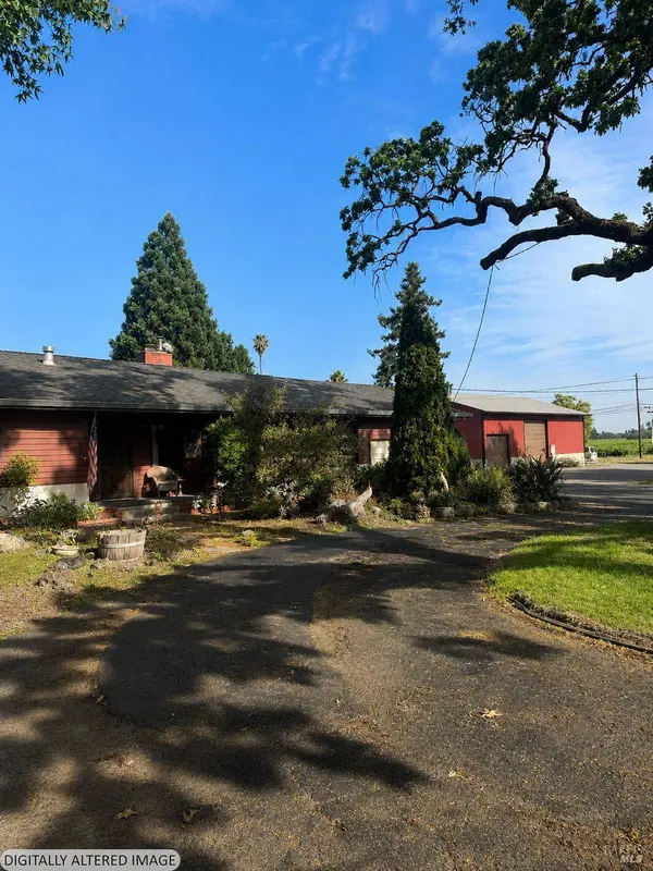 1971 Olivet RD, Santa Rosa, CA 95401