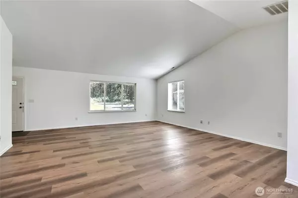 250 Hewitt RD #23, Chehalis, WA 98532