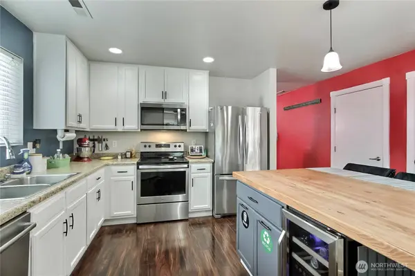 1335 Foreman RD, Dupont, WA 98327