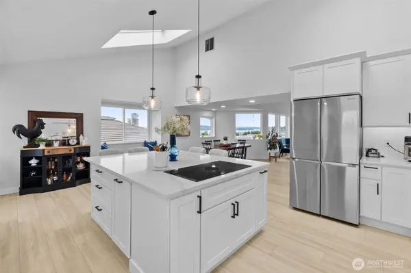 9929 76th ST SW, Lakewood, WA 98498