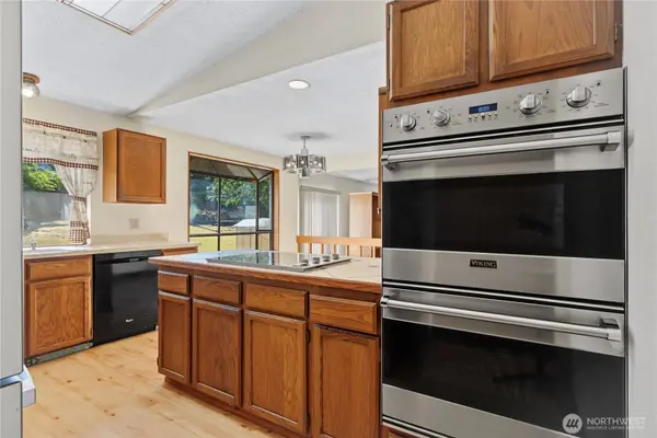 9901 76th ST SW, Lakewood, WA 98498