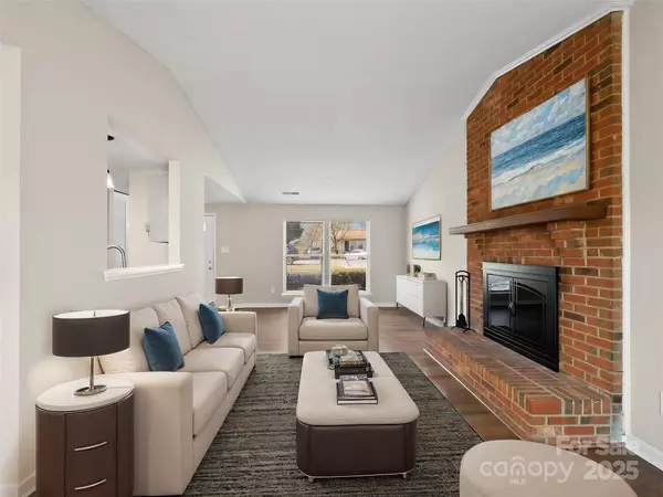 8539 Glenway CT, Charlotte, NC 28226