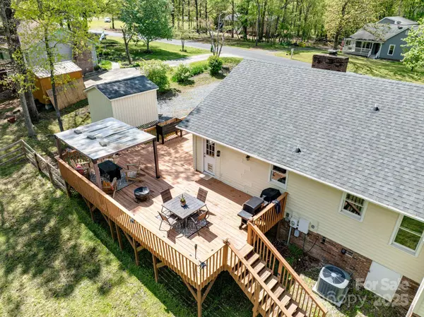 2707 Bobwhite CIR, Wingate, NC 28174