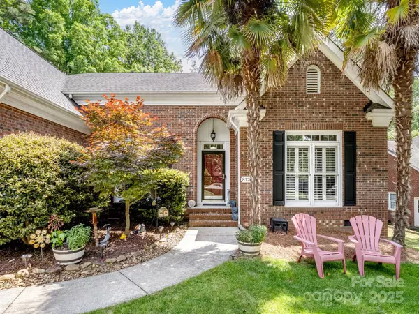 8128 Sealey CT, Charlotte, NC 28277