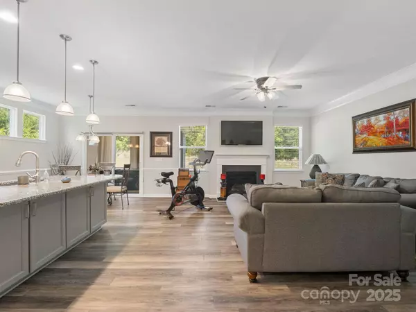 4316 Falls Lake DR SW, Concord, NC 28025