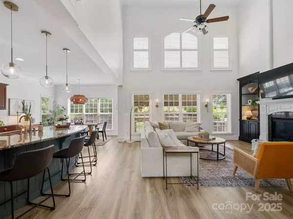 538 Fairwoods DR, Huntersville, NC 28078