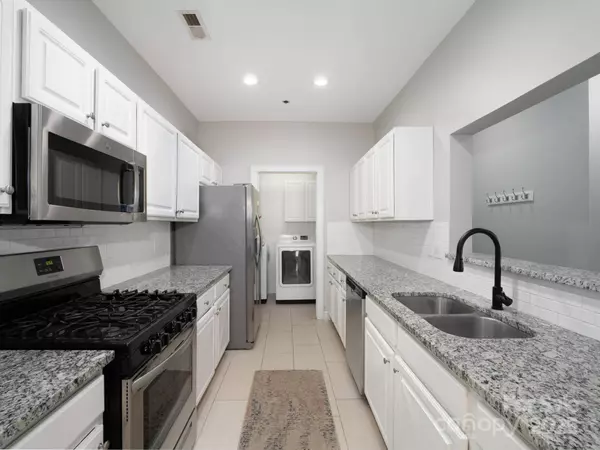 5617 Fairview RD #9, Charlotte, NC 28209