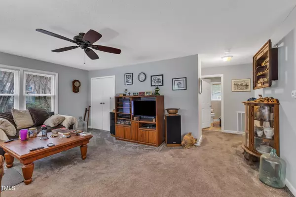 725 Colonial Drive, Raleigh, NC 27603