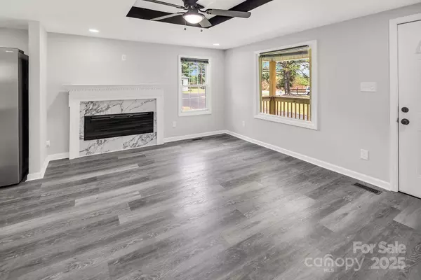 2091 & 2095 Catawba River RD, Fort Lawn, SC 29714