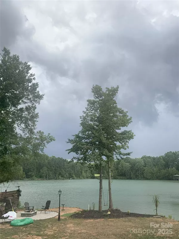 1799 Quail Hollow RD, Sharon, SC 29742