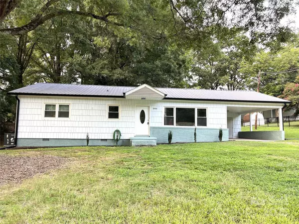 1806 Kingsley DR, Albemarle, NC 28001