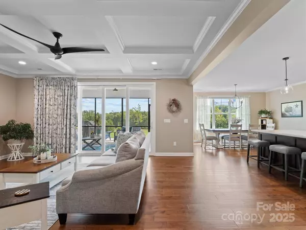 423 Lucky DR NW, Concord, NC 28027