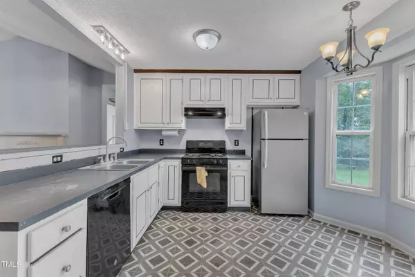 308 Deep Creek Drive, Clayton, NC 27520