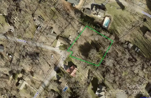 502 3rd AVE NE, Conover, NC 28613