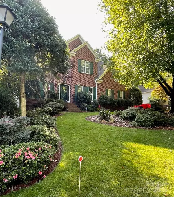 10142 Loganberry TRL, Charlotte, NC 28262