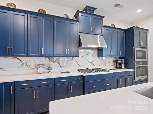 6015 Waldorf AVE, Monroe, NC 28110