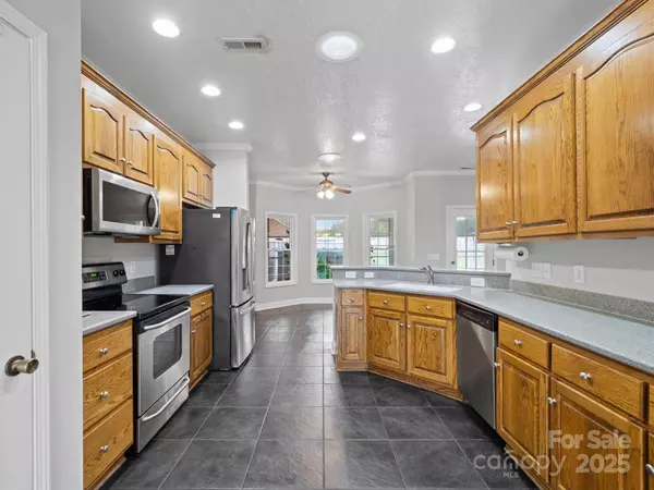 611 Davis Farm DR, Salisbury, NC 28147